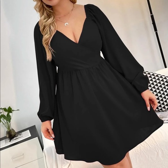 Rose red plus size bishop sleeve mini dress - Picture 3 of 15